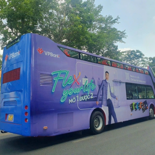 CHẠY ROADSHOW XE BUS 2 TẦNG